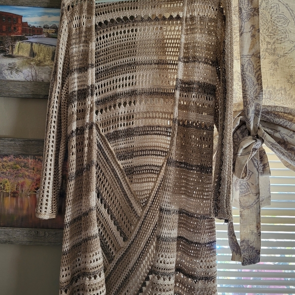 Cardigan - Picture 1 of 4